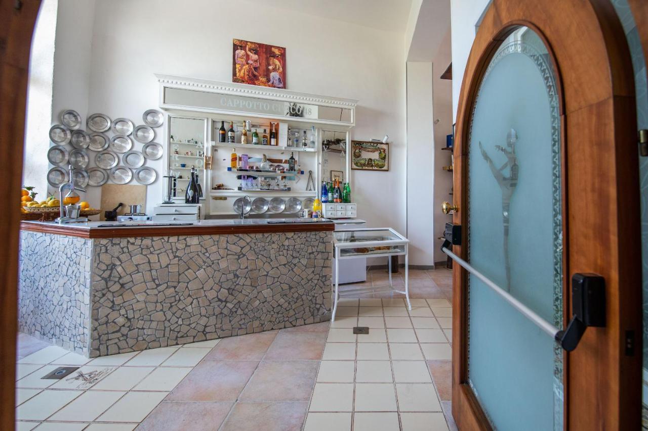 B&B Cappotto Civico 48 Πομπηία Εξωτερικό φωτογραφία