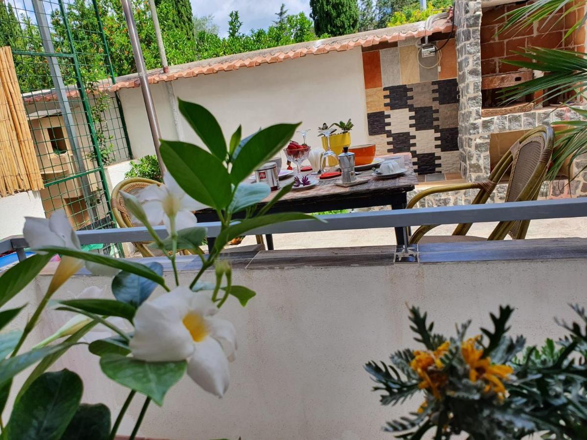 B&B Cappotto Civico 48 Πομπηία Εξωτερικό φωτογραφία